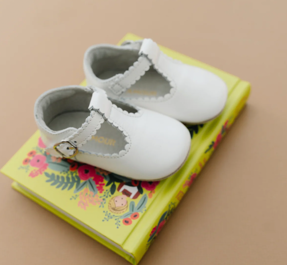 L'Amour ANGEL Elodie T-Strap Scalloped Crib Shoes